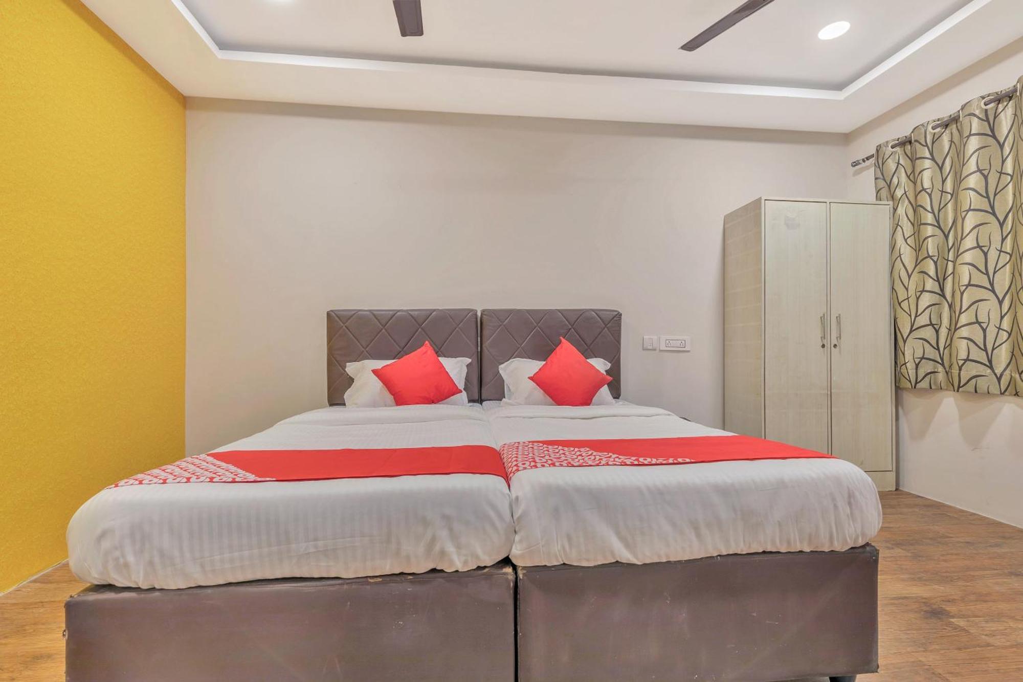 Hotel O Ankitha Grand Kondapur Kültér fotó