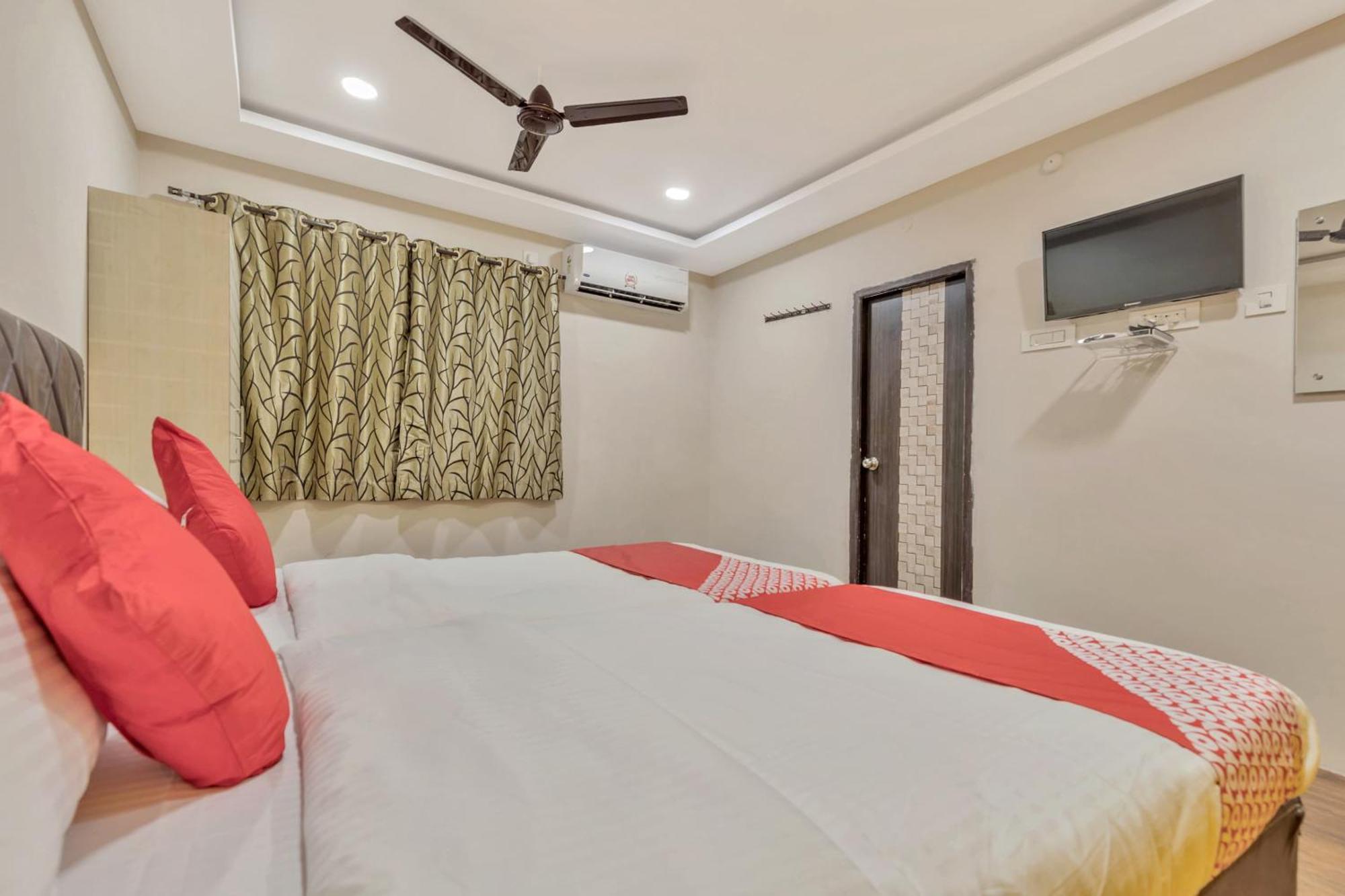 Hotel O Ankitha Grand Kondapur Kültér fotó