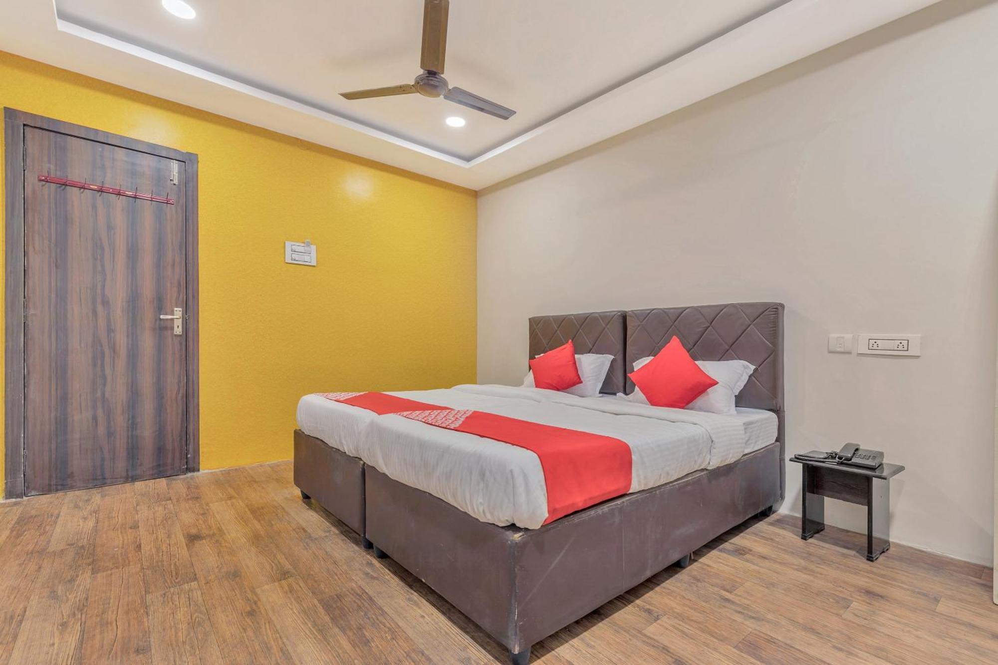 Hotel O Ankitha Grand Kondapur Kültér fotó