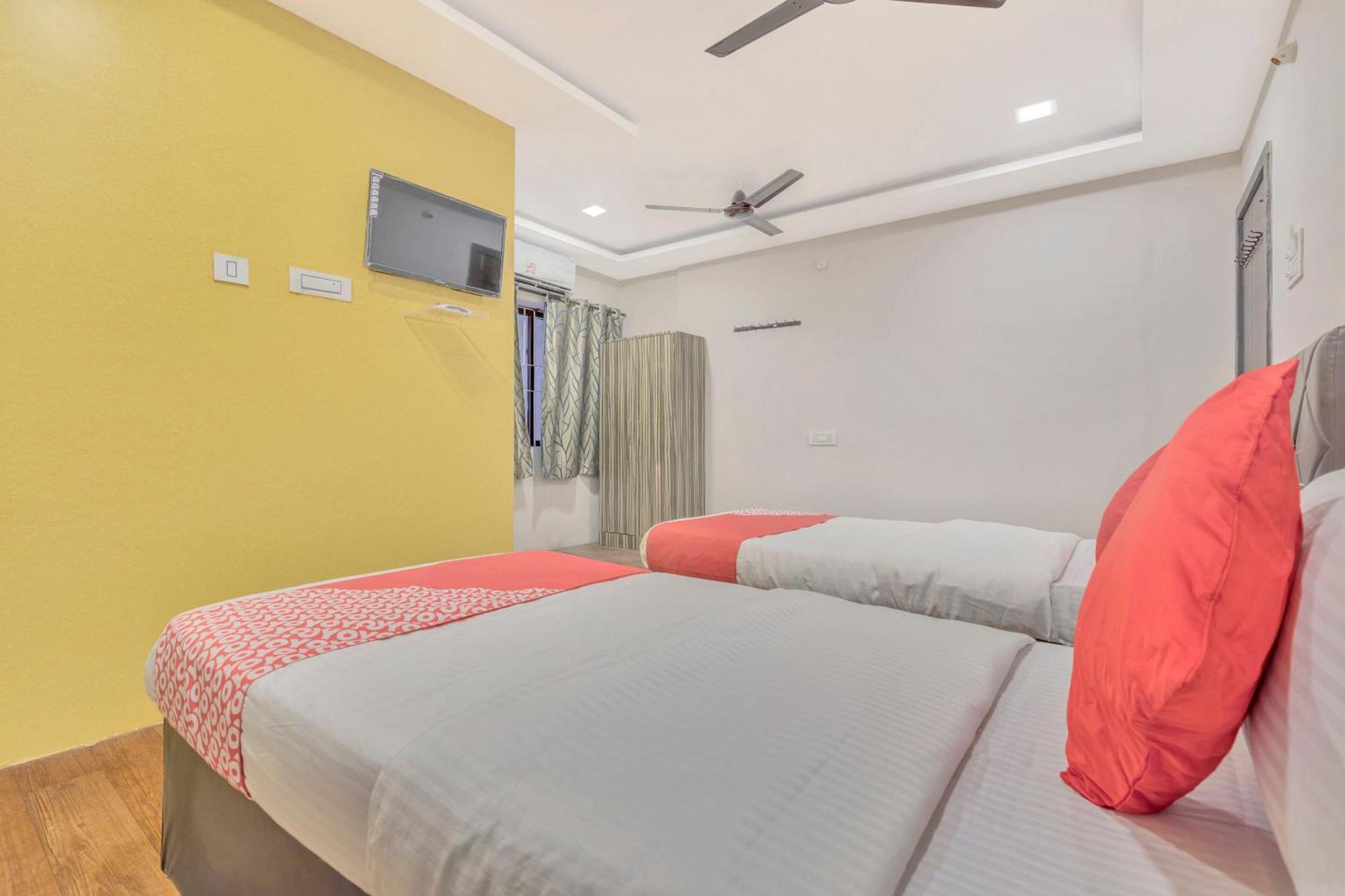 Hotel O Ankitha Grand Kondapur Kültér fotó