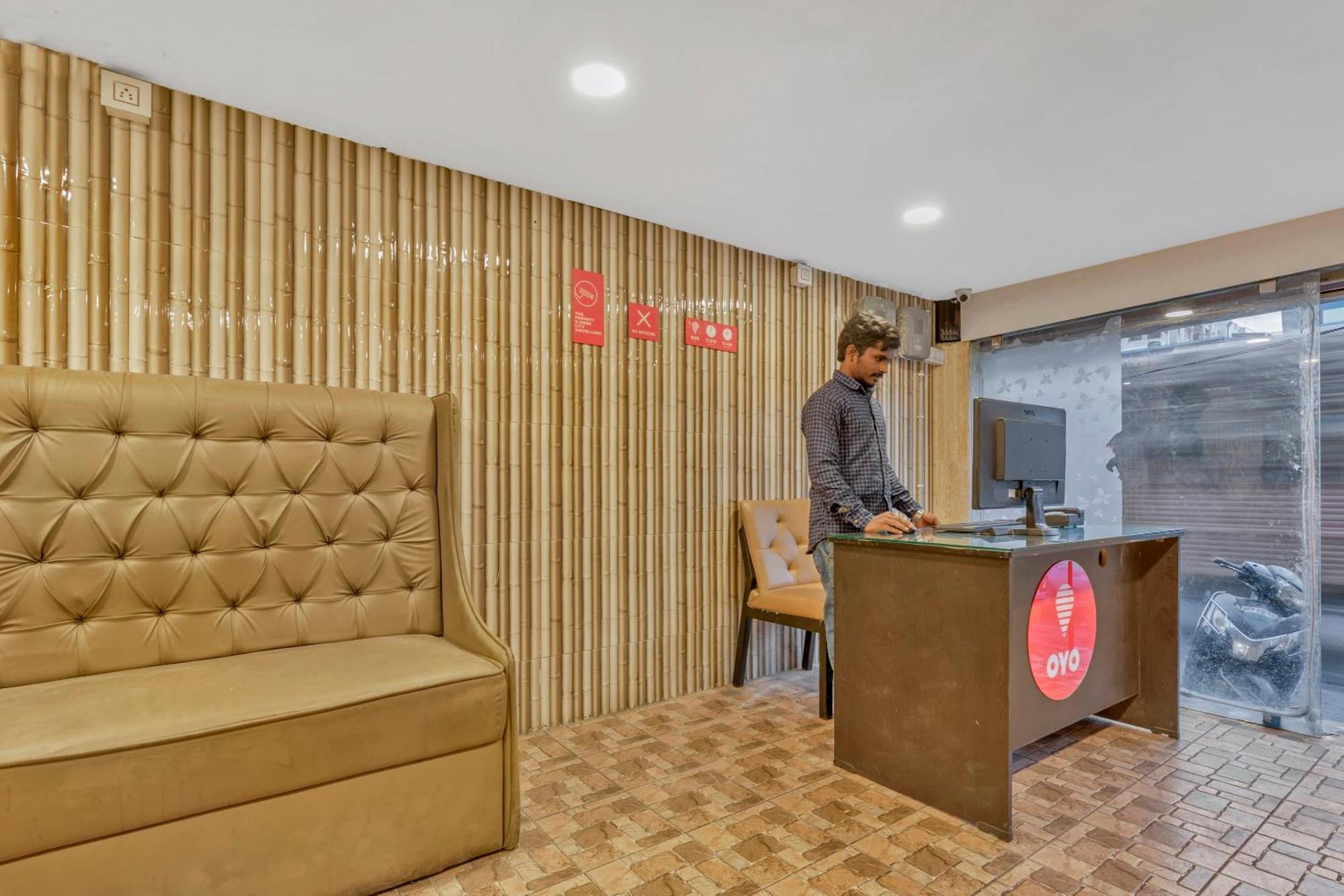 Hotel O Ankitha Grand Kondapur Kültér fotó